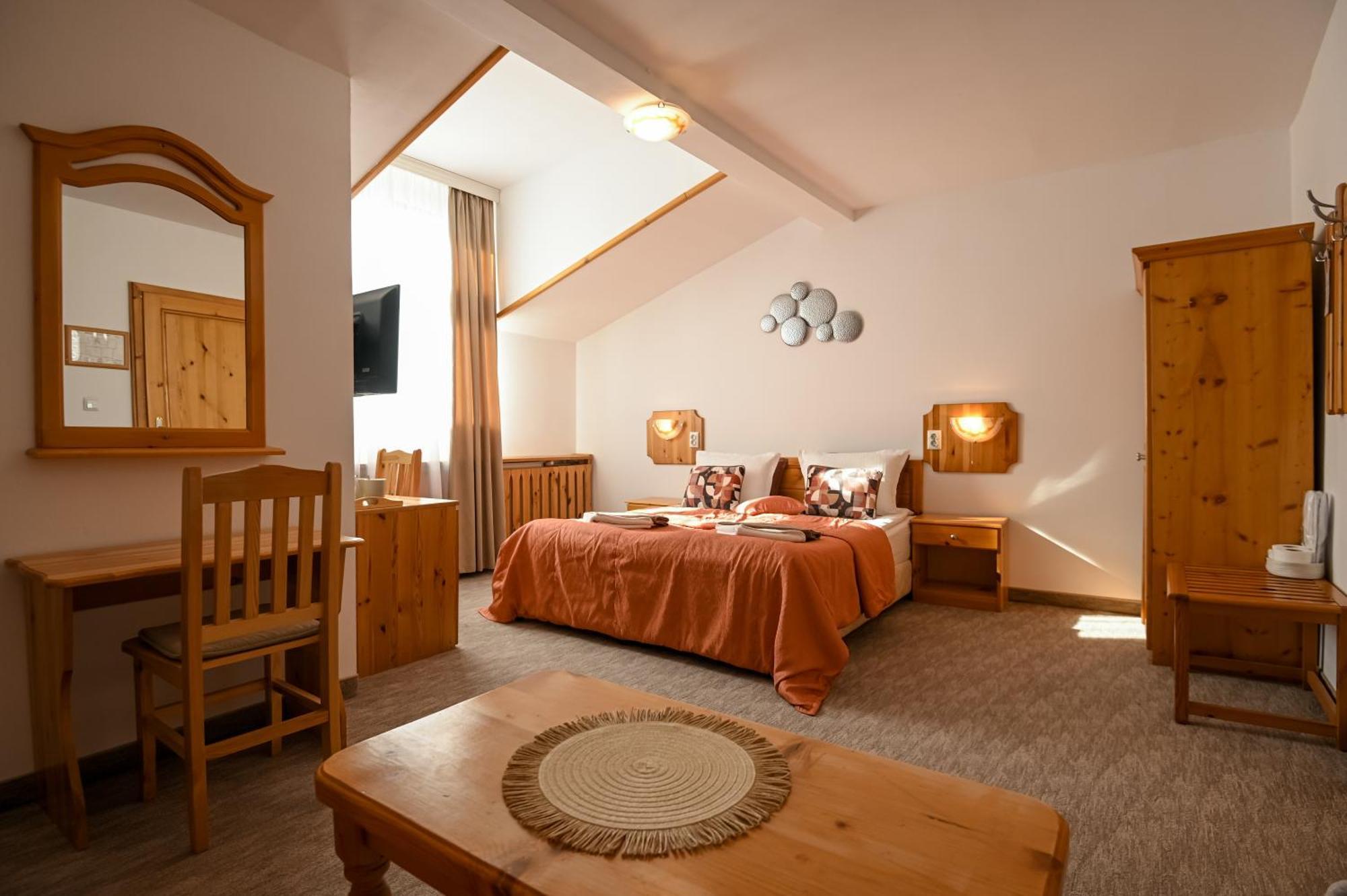 Veziova House Otel