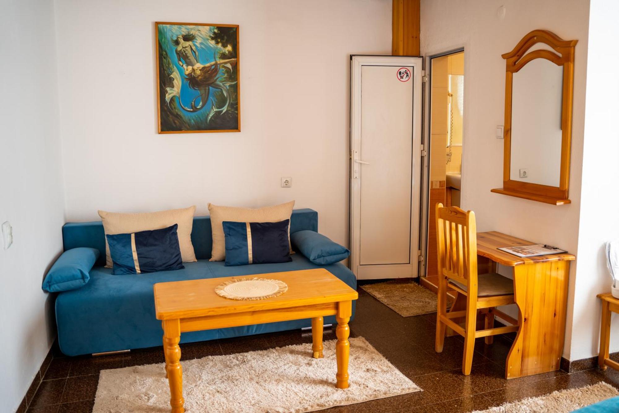 Veziova House 3*