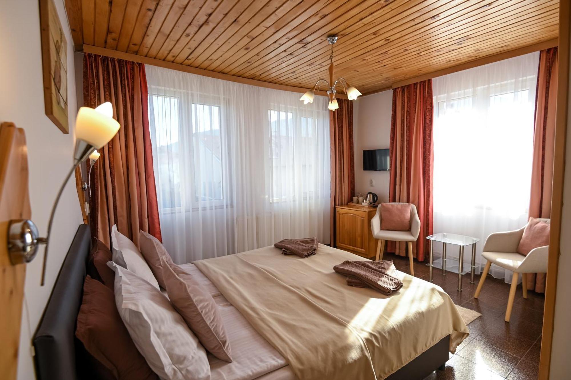 Veziova House Otel 3*