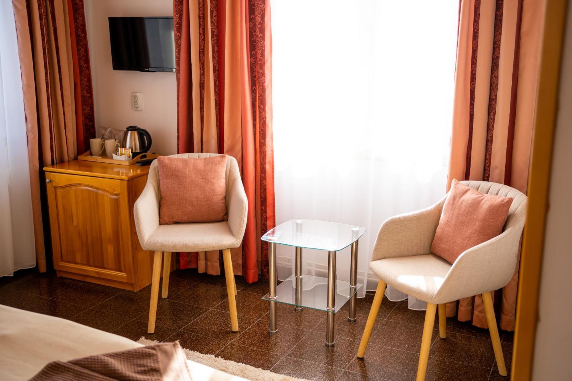 Veziova House 3*