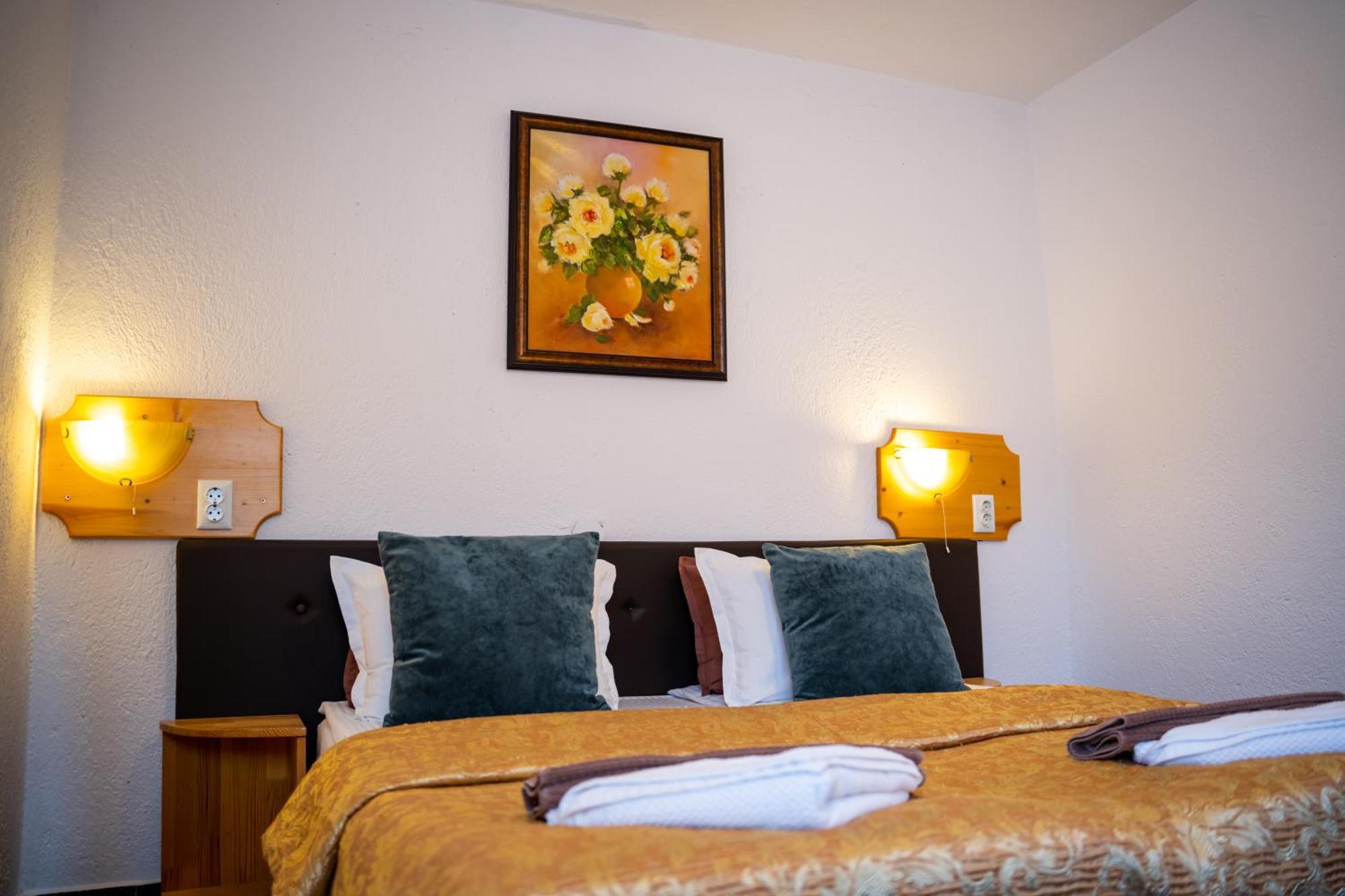 Veziova House 3*